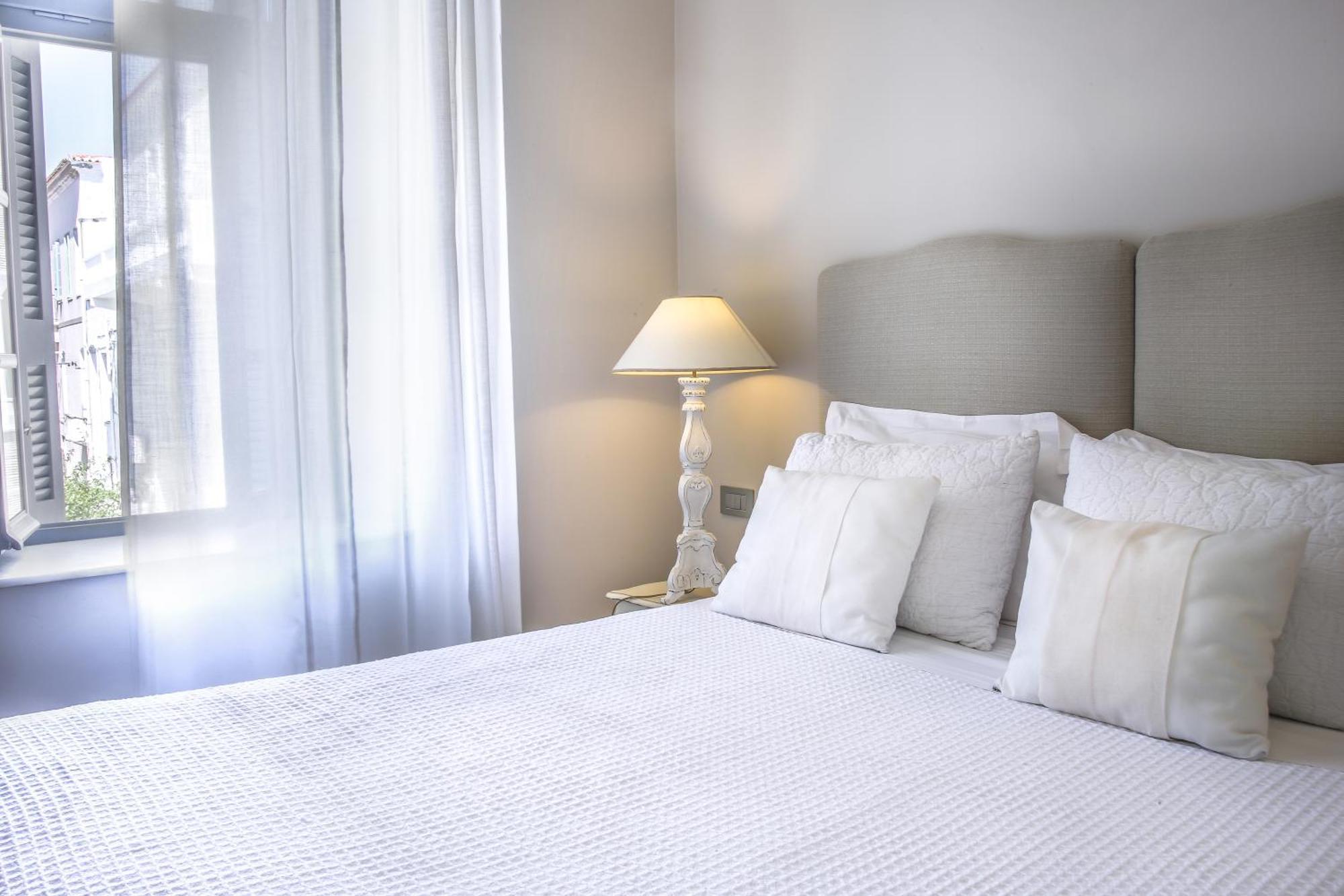 Micra Anglia Boutique Hotel & Spa Ándros Esterno foto