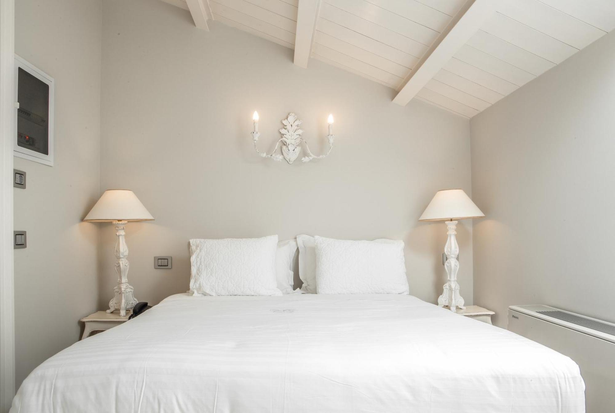 Micra Anglia Boutique Hotel & Spa Ándros Esterno foto